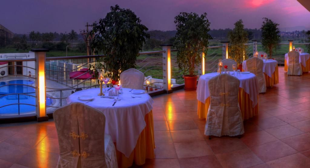 מייזור The Atrium Boutique Hotel מראה חיצוני תמונה