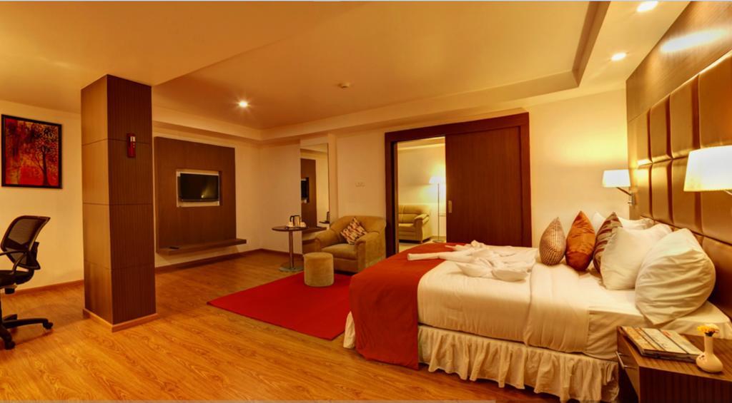 מייזור The Atrium Boutique Hotel חדר תמונה