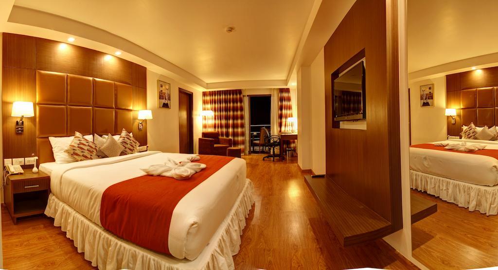 מייזור The Atrium Boutique Hotel חדר תמונה