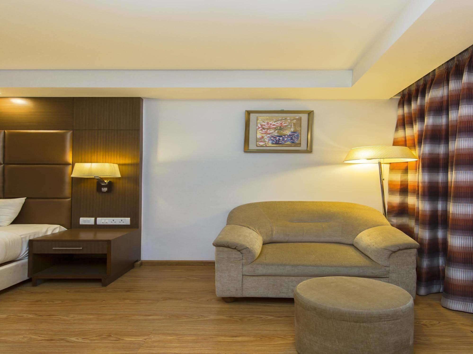 מייזור The Atrium Boutique Hotel מראה חיצוני תמונה