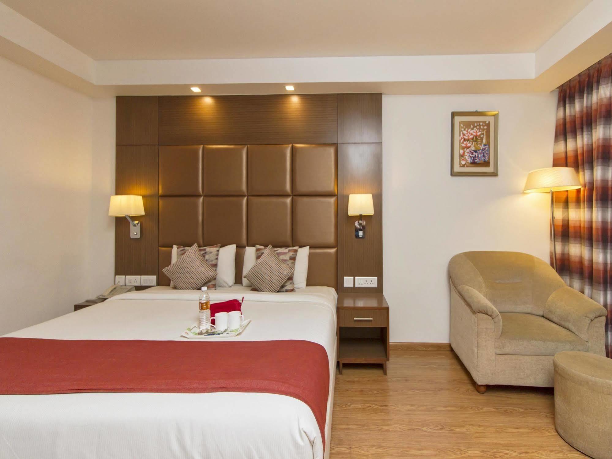 מייזור The Atrium Boutique Hotel מראה חיצוני תמונה