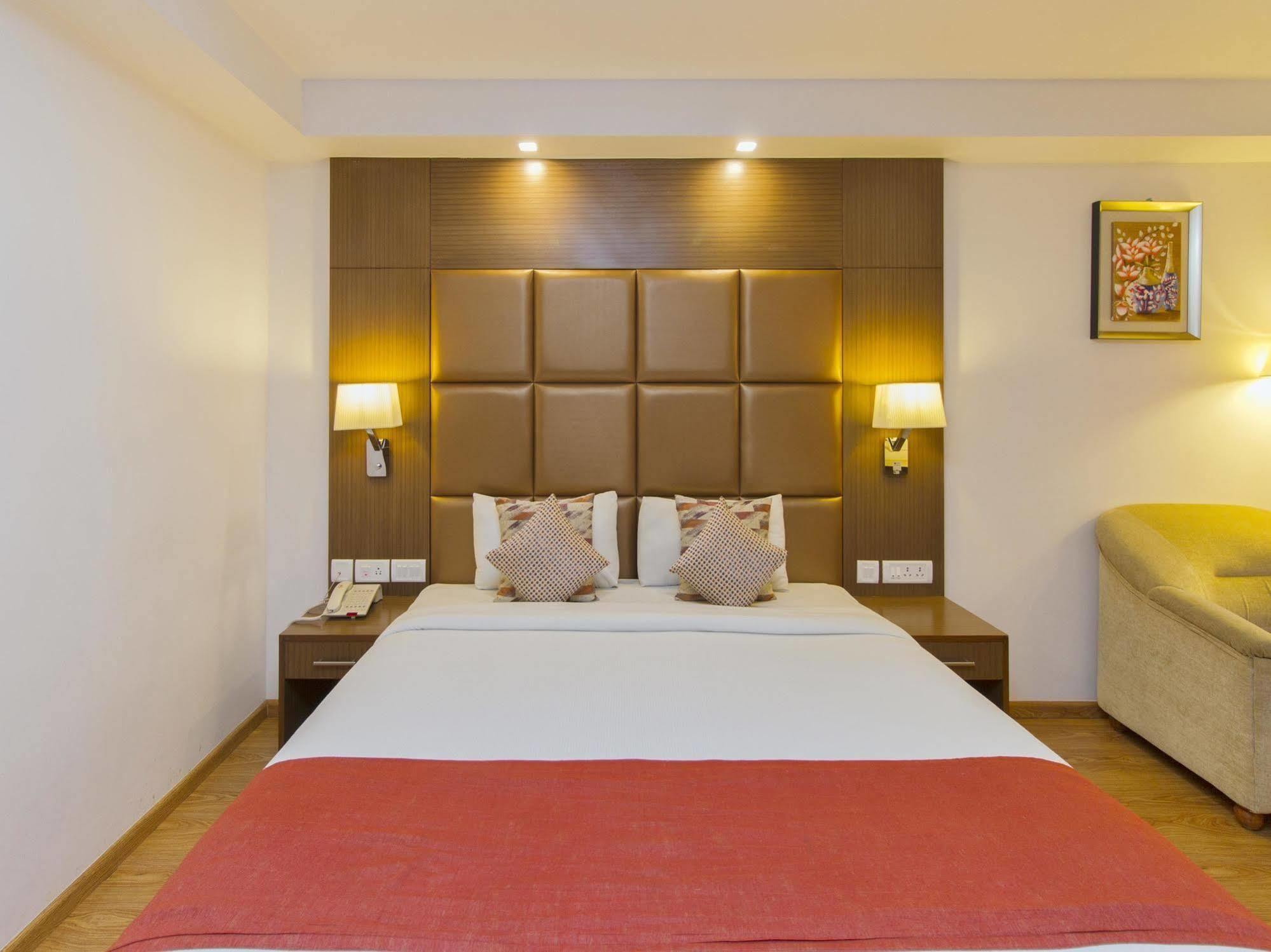 מייזור The Atrium Boutique Hotel מראה חיצוני תמונה